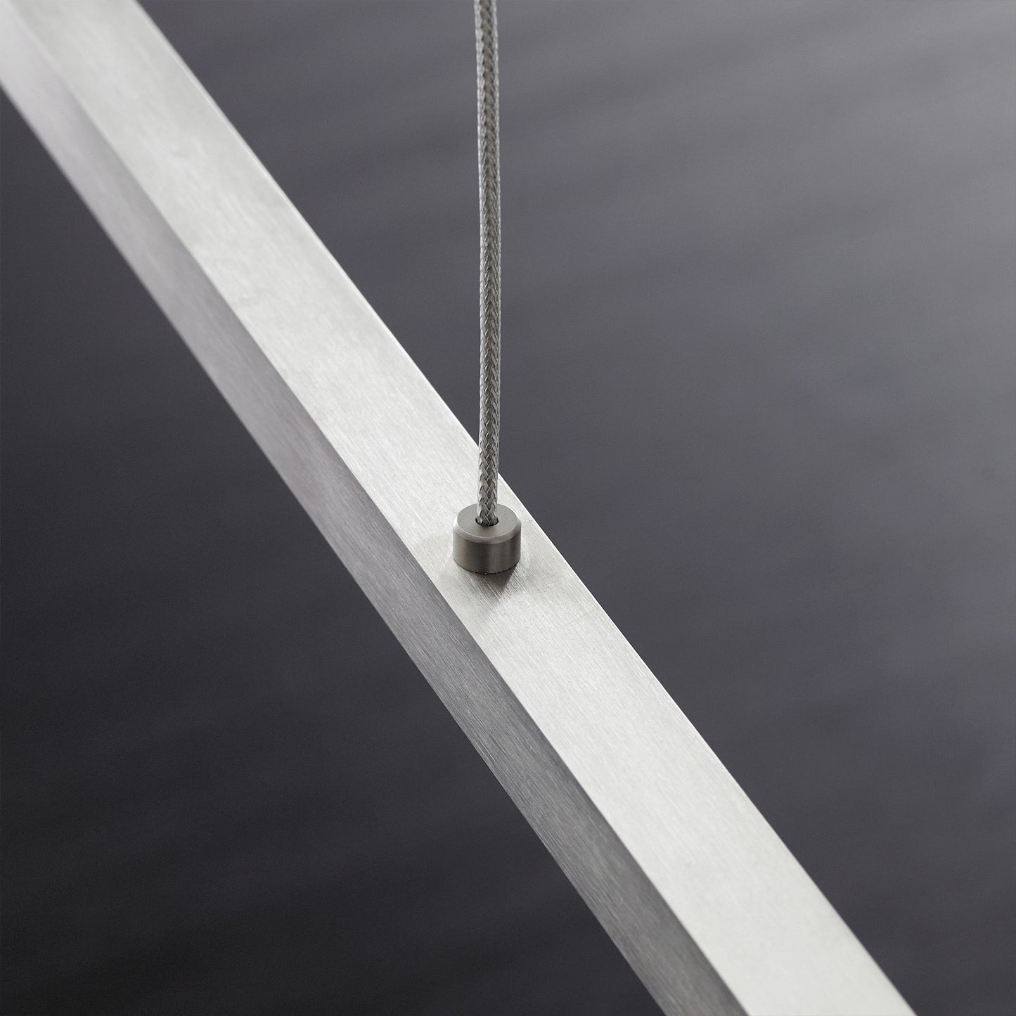 Essence Linear Suspension