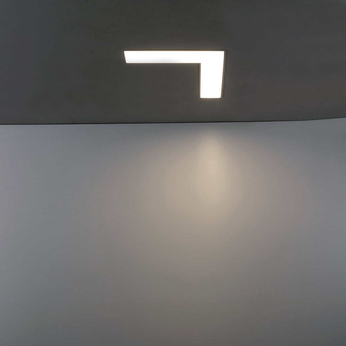 RECESSED MULTIPLE MULT,L-TYPE PANEL,13W,WHT in White