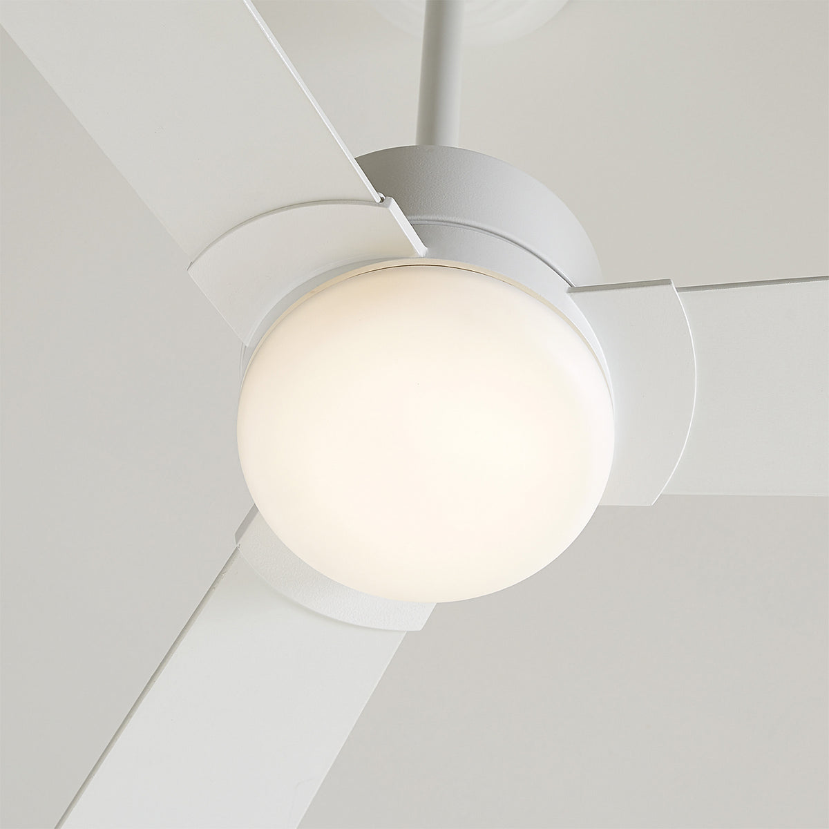 Kit d'éclairage LED pour ventilateur Rozzen en acier brossé