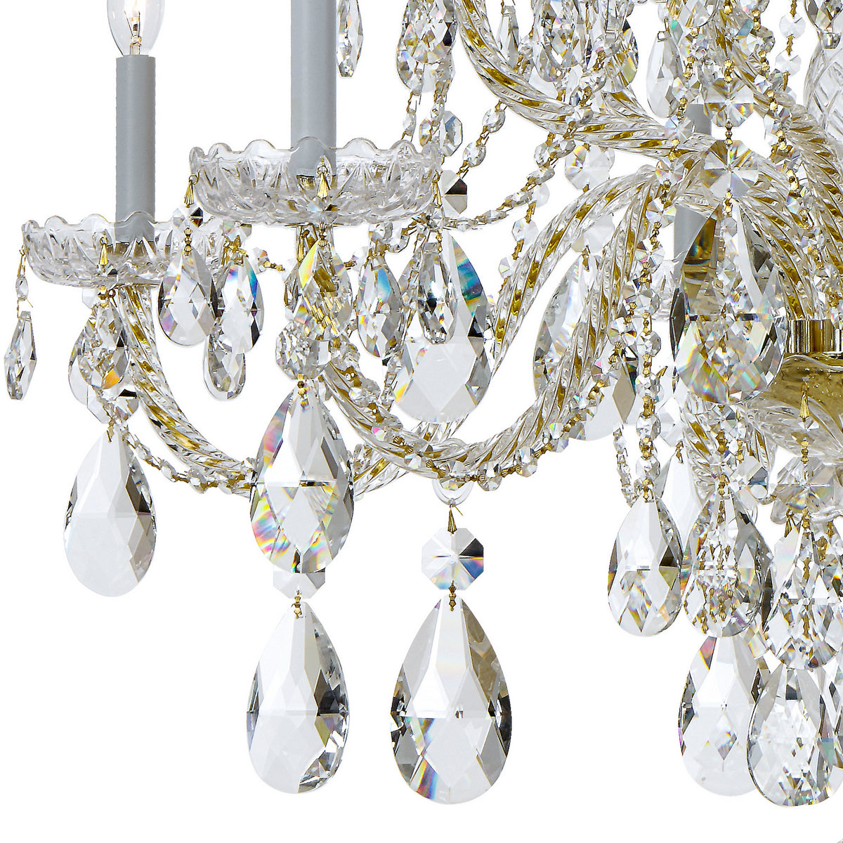 Traditional Crystal 12 Light Chandelier in Polished Brass