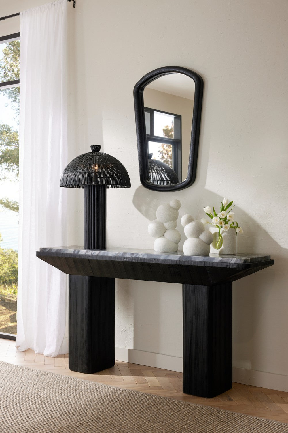 Como One Light Table Lamp in Black/Matte Black/Antique Brass