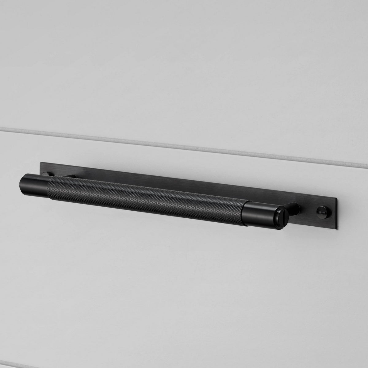 Pull Bar