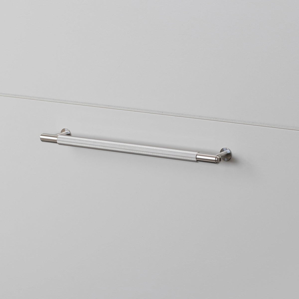 Pull Bar in Steel