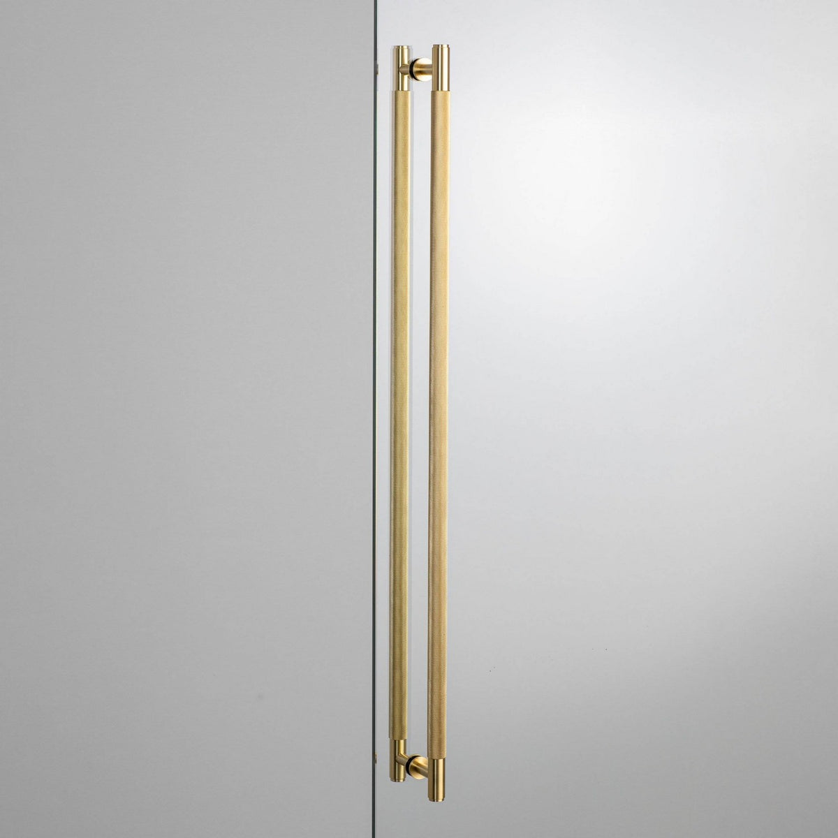 Closet Bar in Brass
