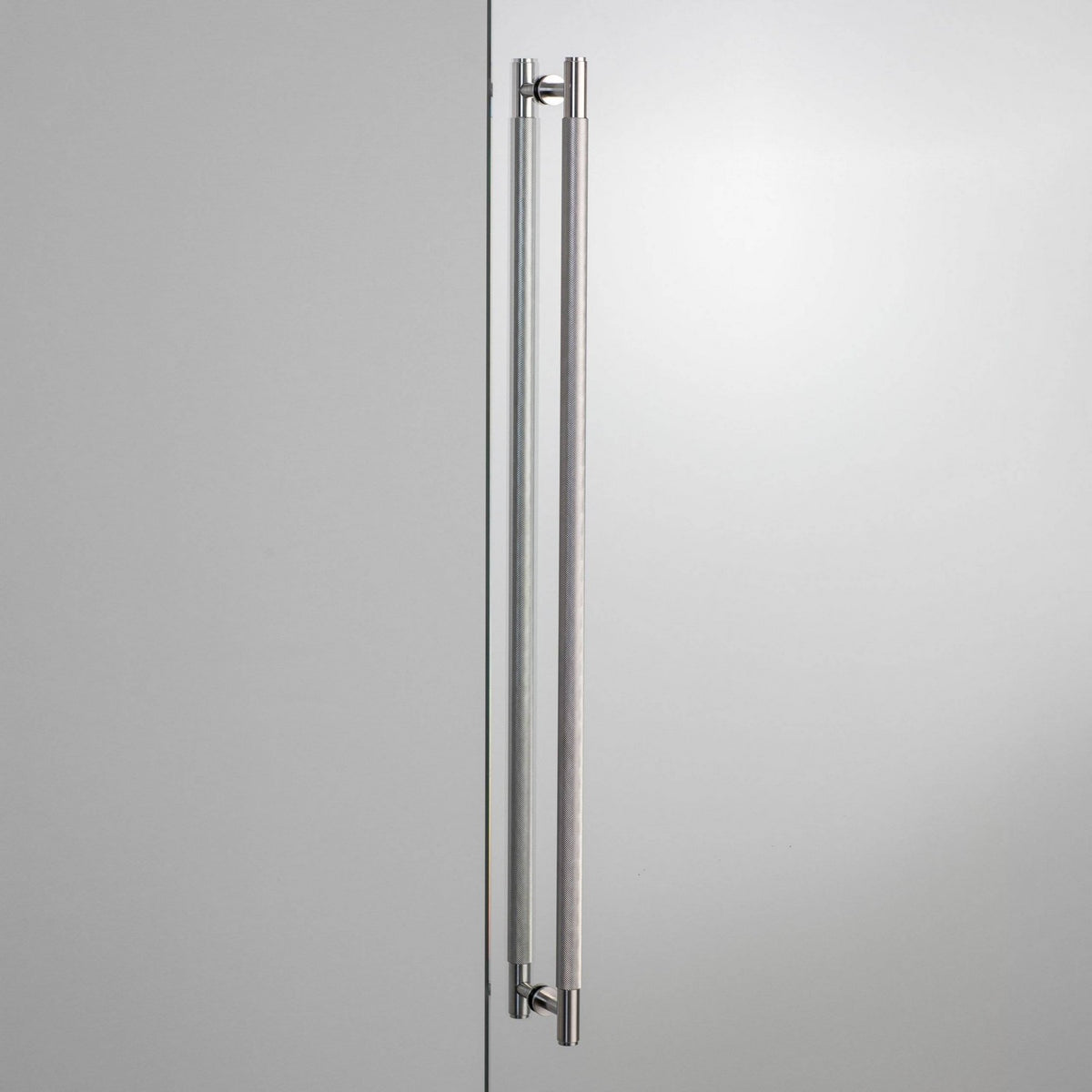 Closet Bar in Steel