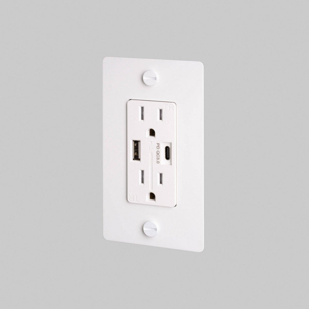 Duplex Outlet in White