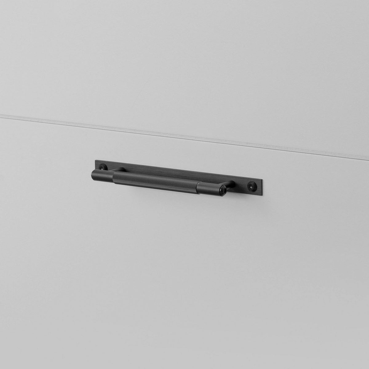 Pull Bar