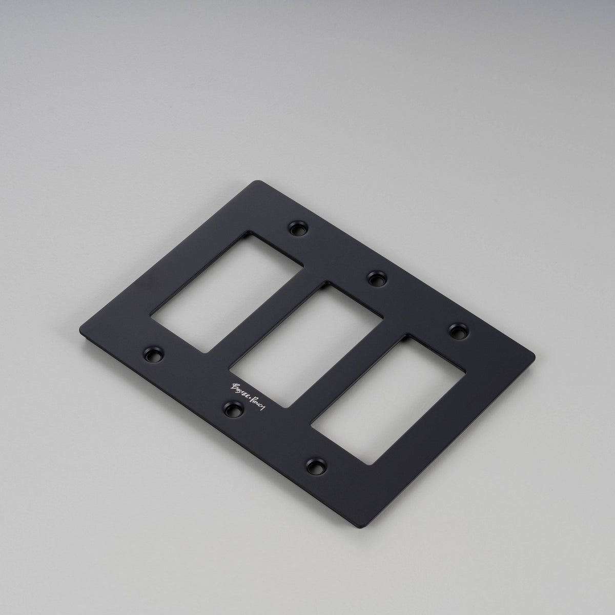 Wall Plate in Black