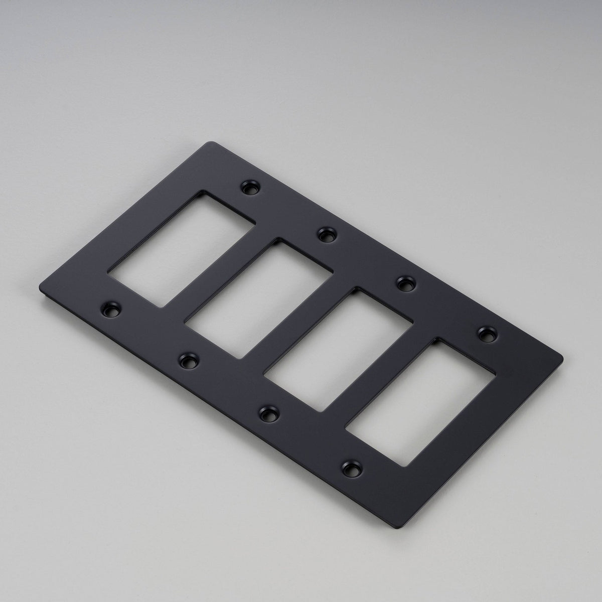 Wall Plate in Black