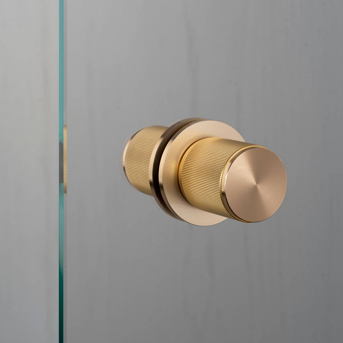 Fixed Door Knob in Brass