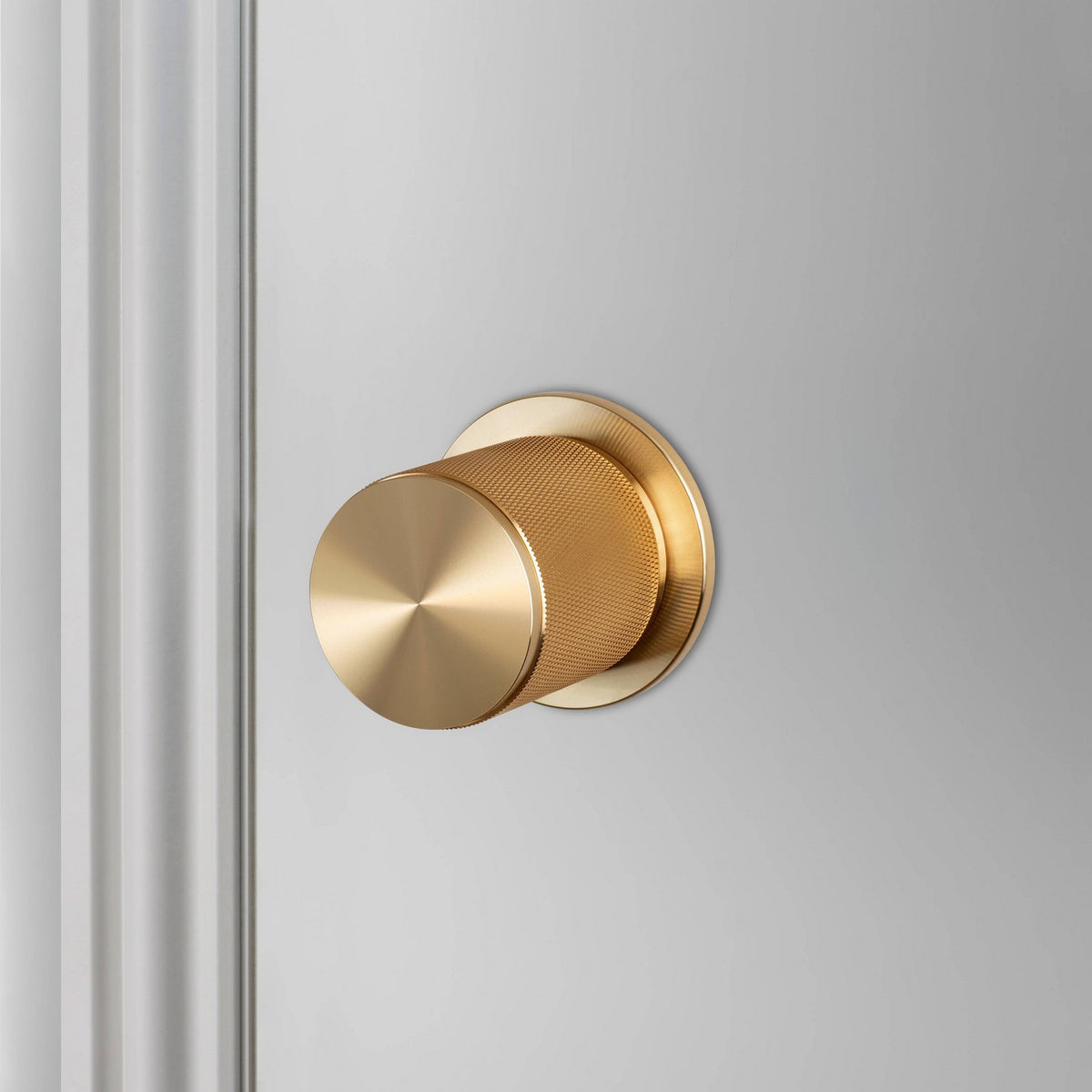 Fixed Door Knob in Brass
