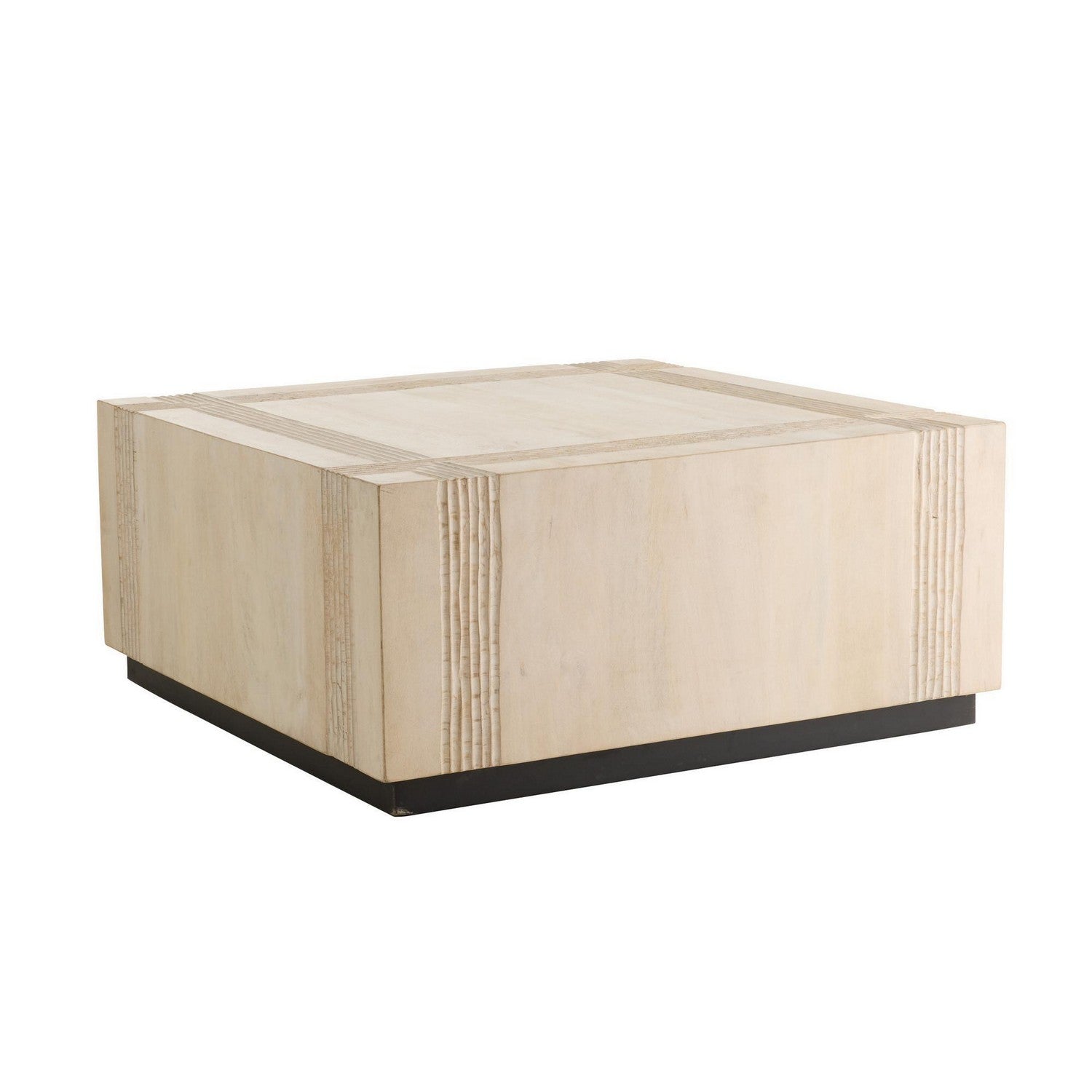 Kamira Cocktail Table in Whitewash