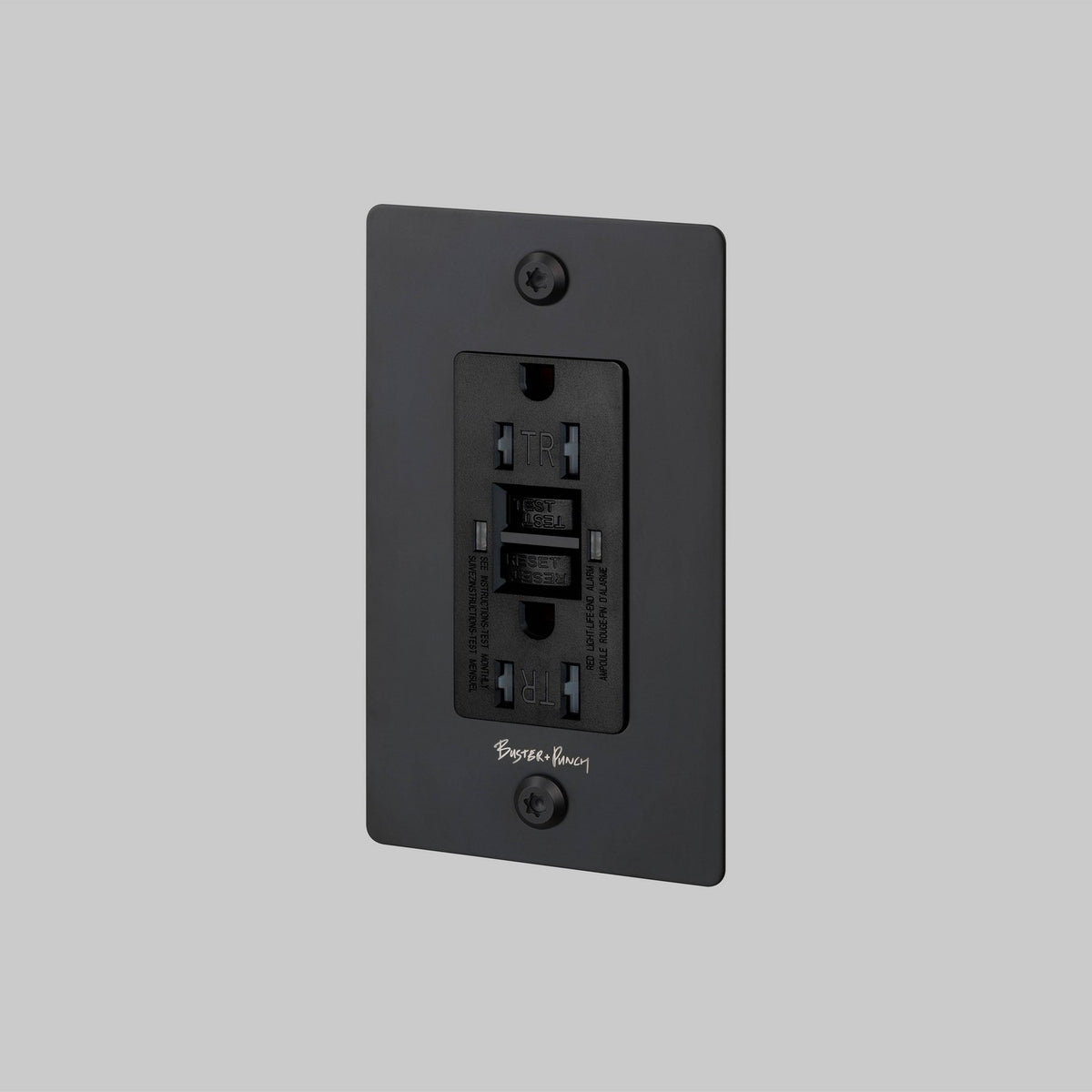 Outlet in Black