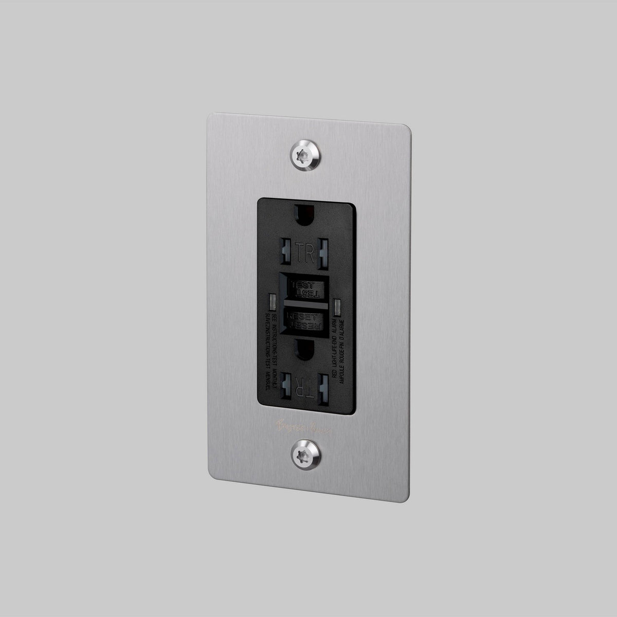 Outlet in Steel