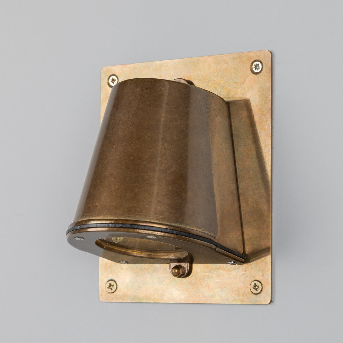 Wade One Light Wall Sconce