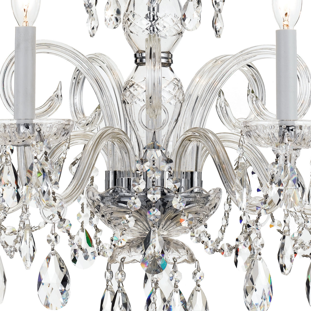 Lustre à cinq lumières Traditional Crystal en chrome poli