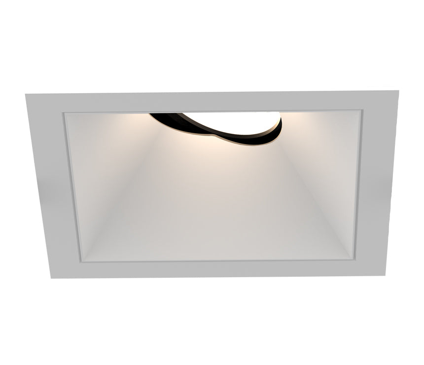 Oscar LED Recessed Fixture in White