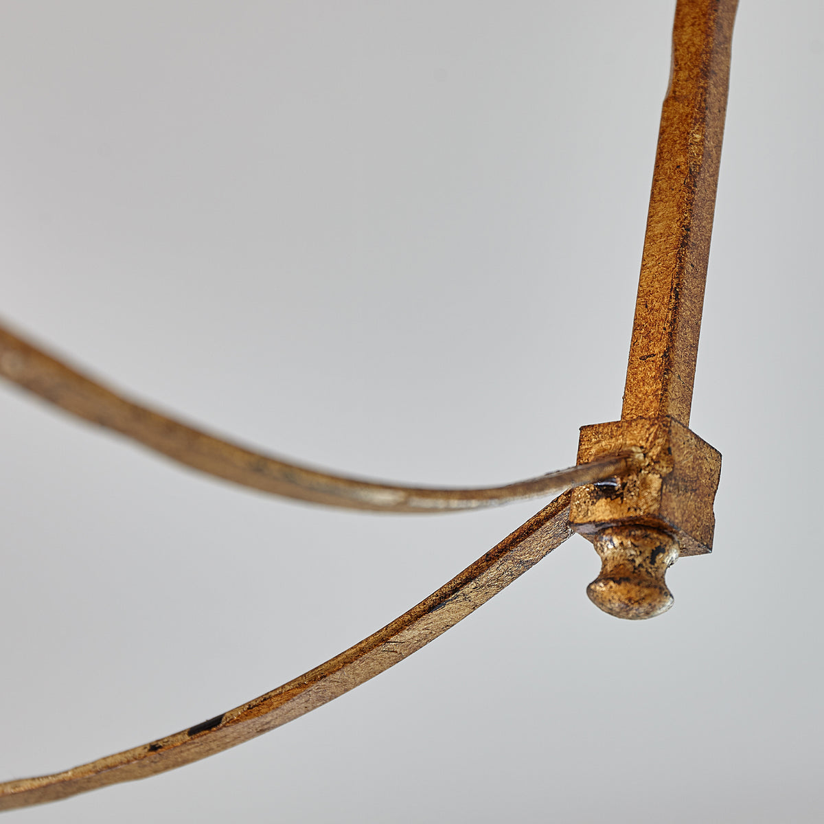 Plafonnier semi-encastré Thayer à quatre lumières