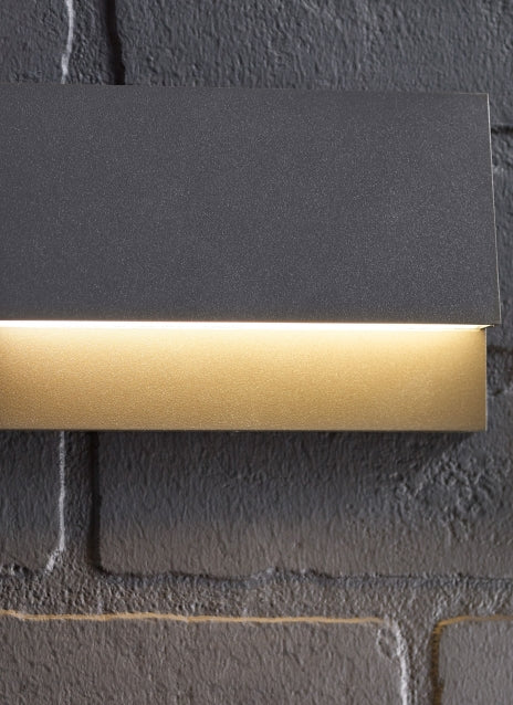 Krysen Outdoor Wall/Step Light