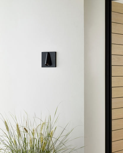 Ponte 5 Outdoor Wall