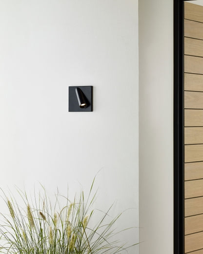 Ponte 5 Outdoor Wall