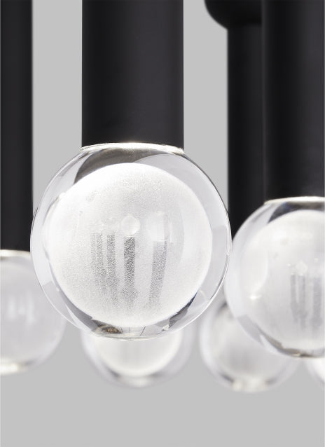 Lustre haubané à 18 lumières