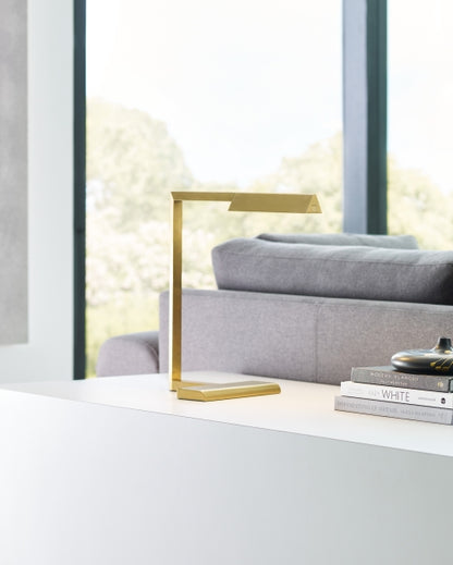 Dessau 16 Table Lamp