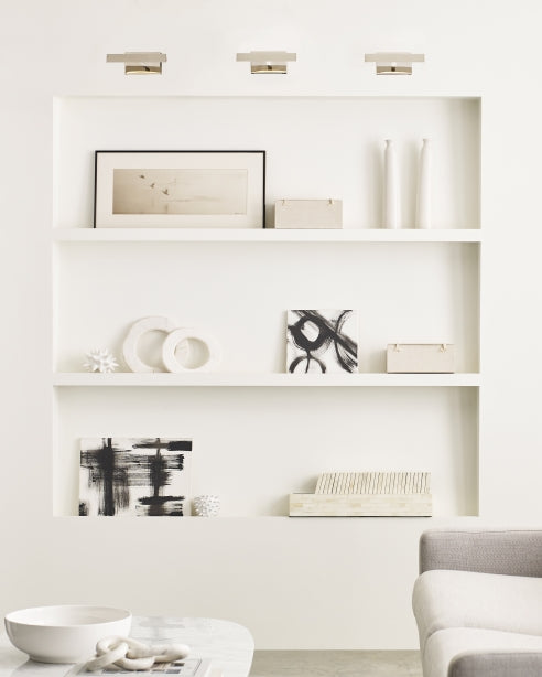 Dessau 8 Picture Light