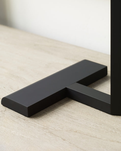 Dessau 16 Table Lamp