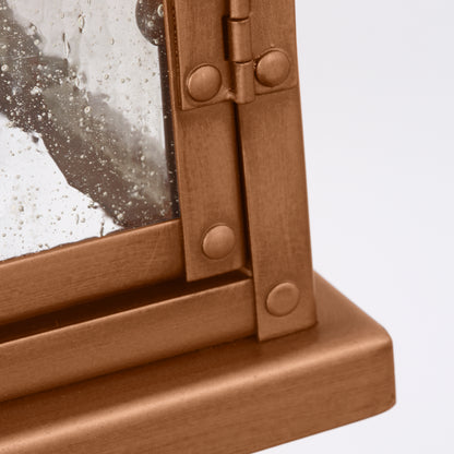 Lanterne murale moyenne à fronton