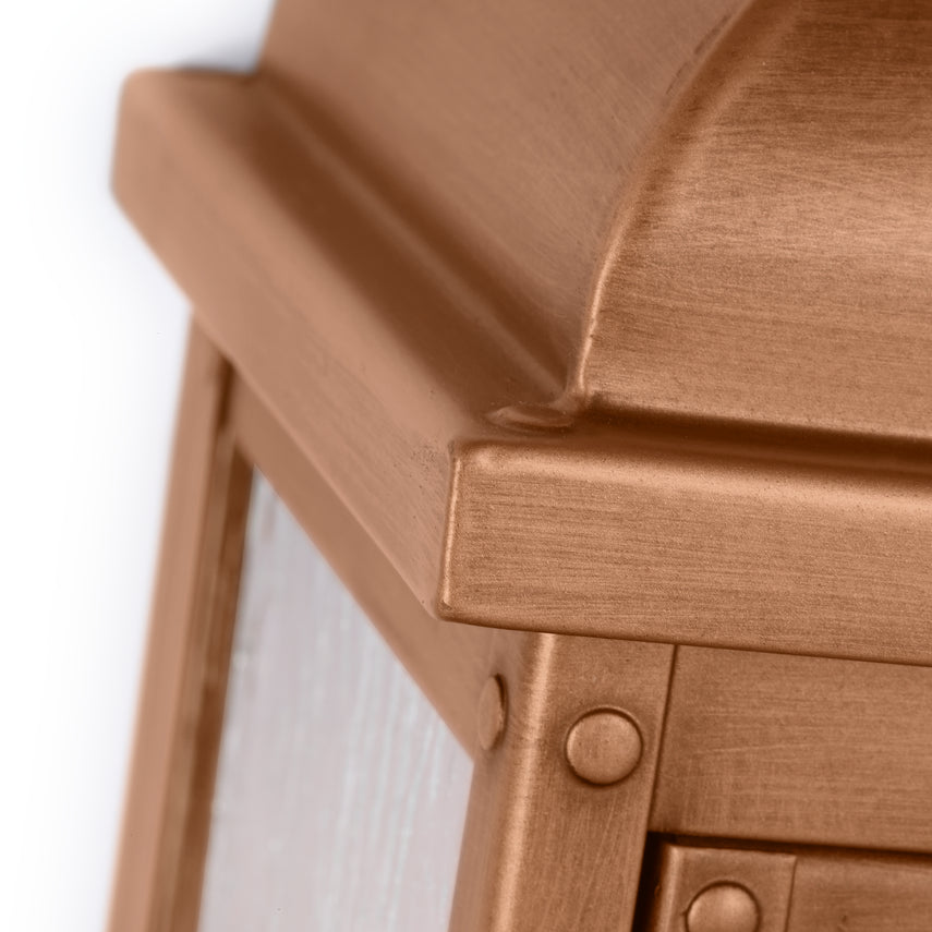 Lanterne murale moyenne à fronton