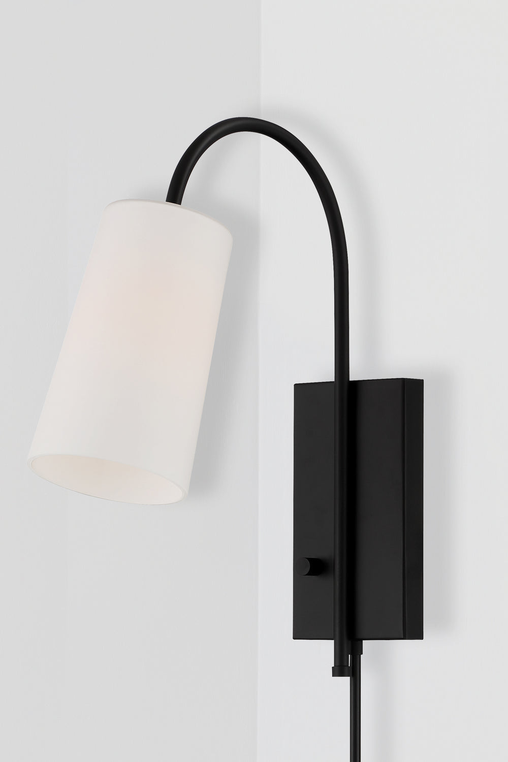 Alexa Wall Sconce