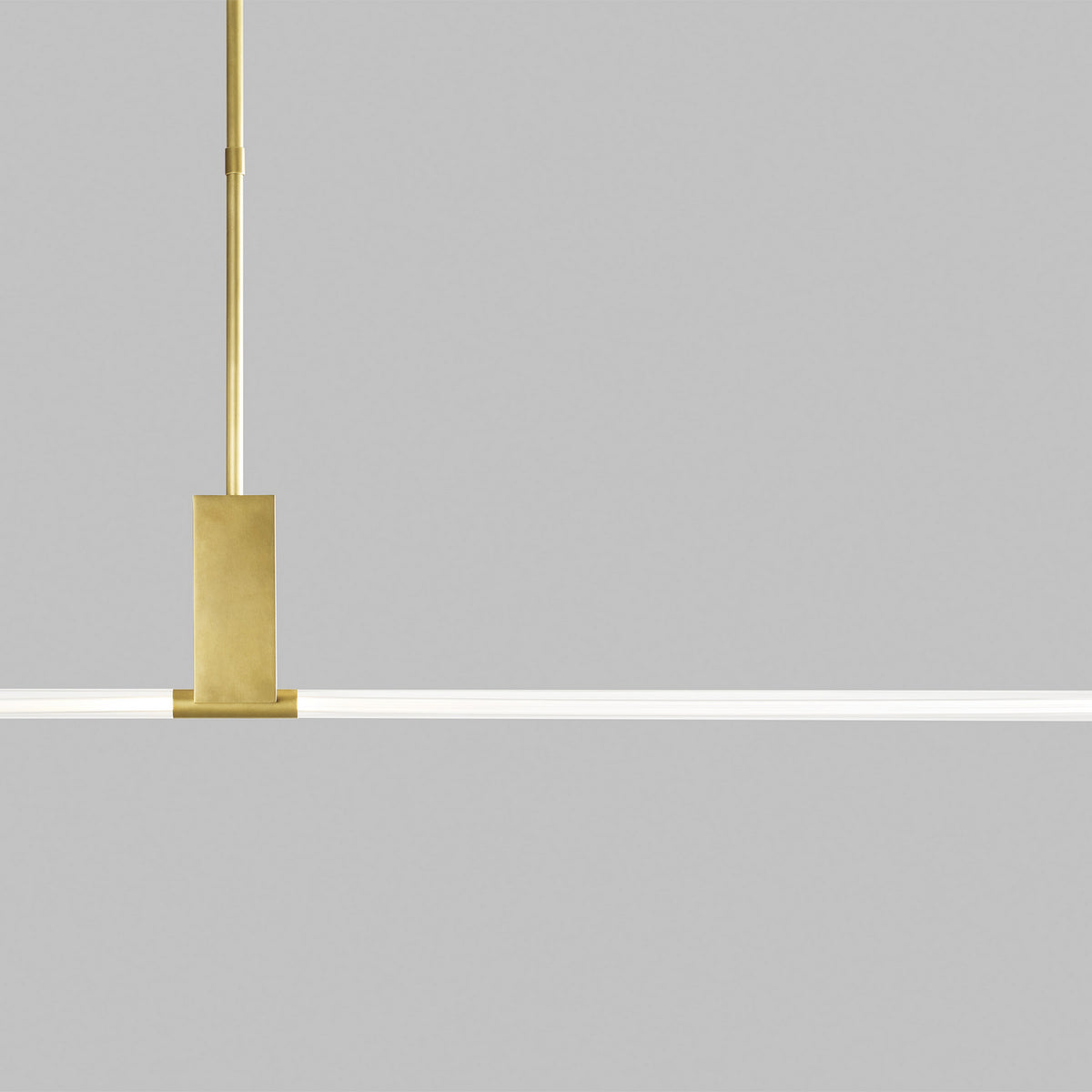 Suspension linéaire LED Phobos en laiton naturel