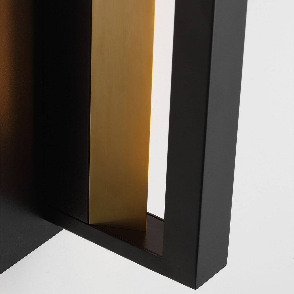 Anton LED Outdoor Wall Mount in Black
