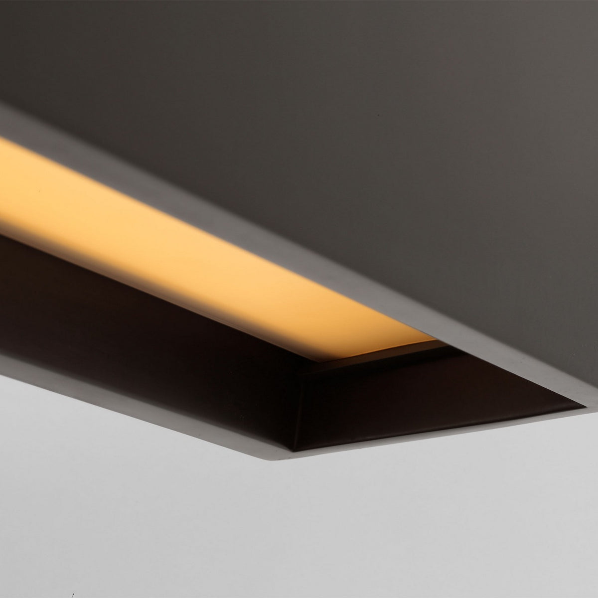 Pench Linear Chandelier