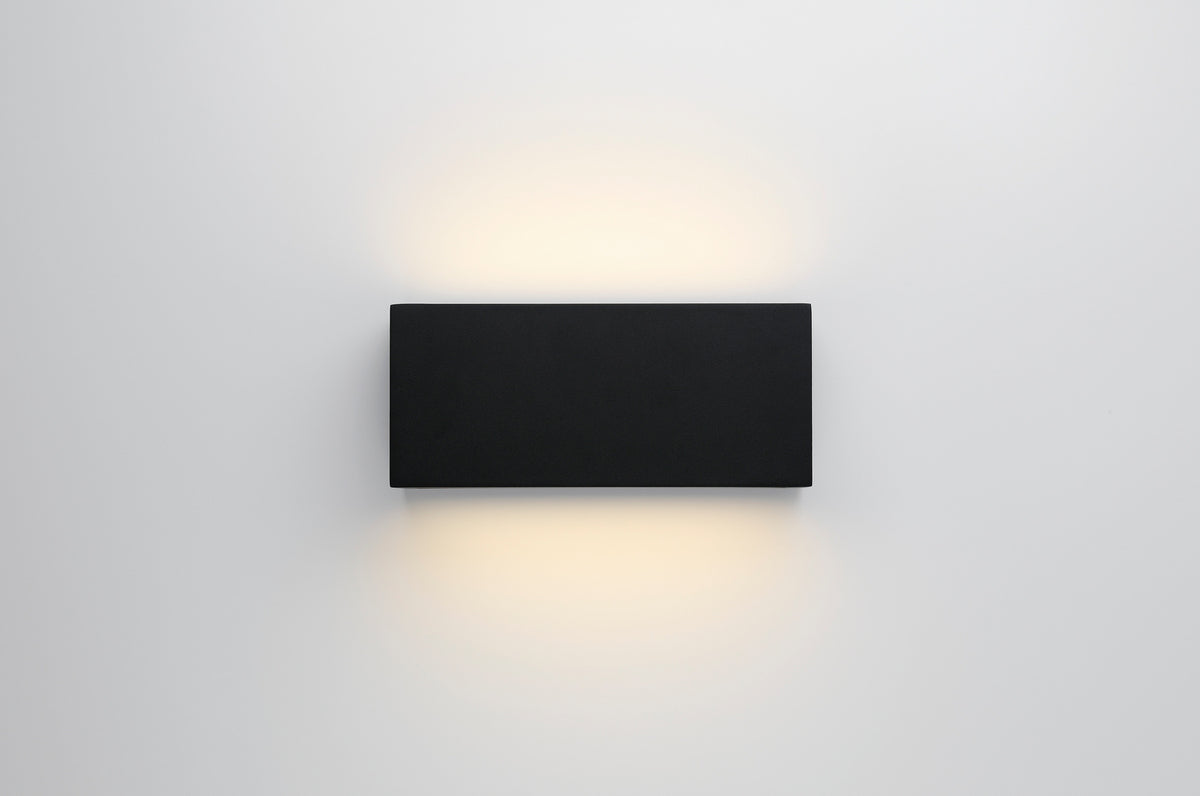 Aether LED Wall Mount in Black