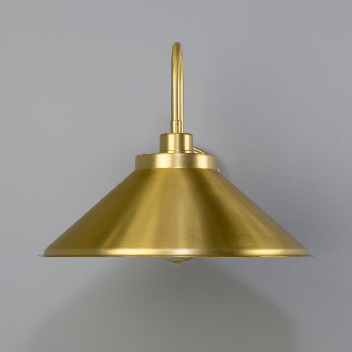 Rio One Light Wall Sconce in Satinbrass