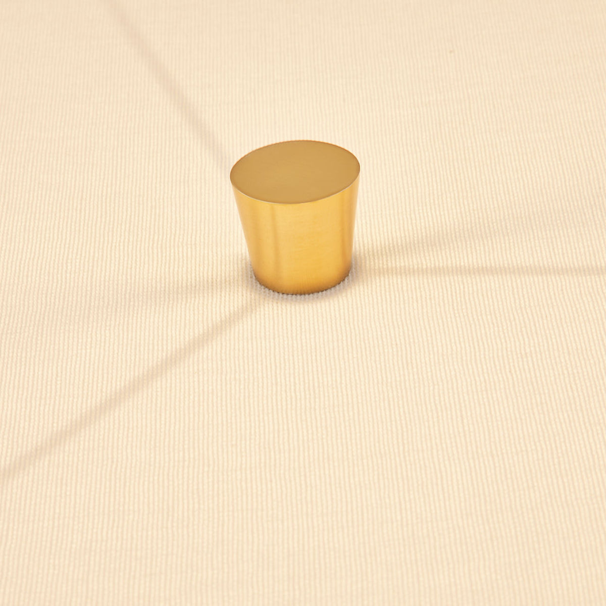 Amber One Light Table Lamp in Black Ceramic | Black Ceramic