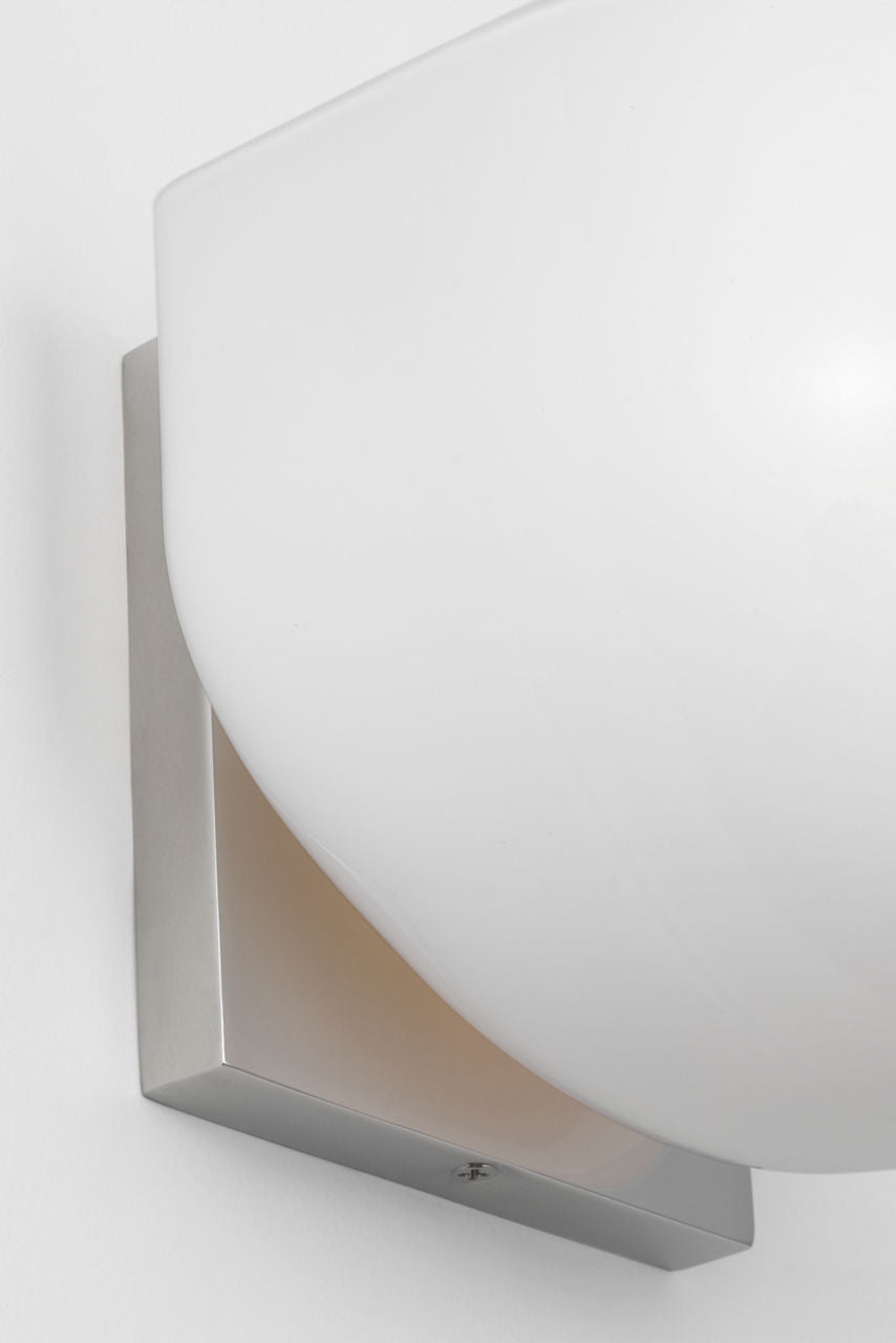 Cheverny One Light Wall Sconce in Polished Nickel | Polished Nickel