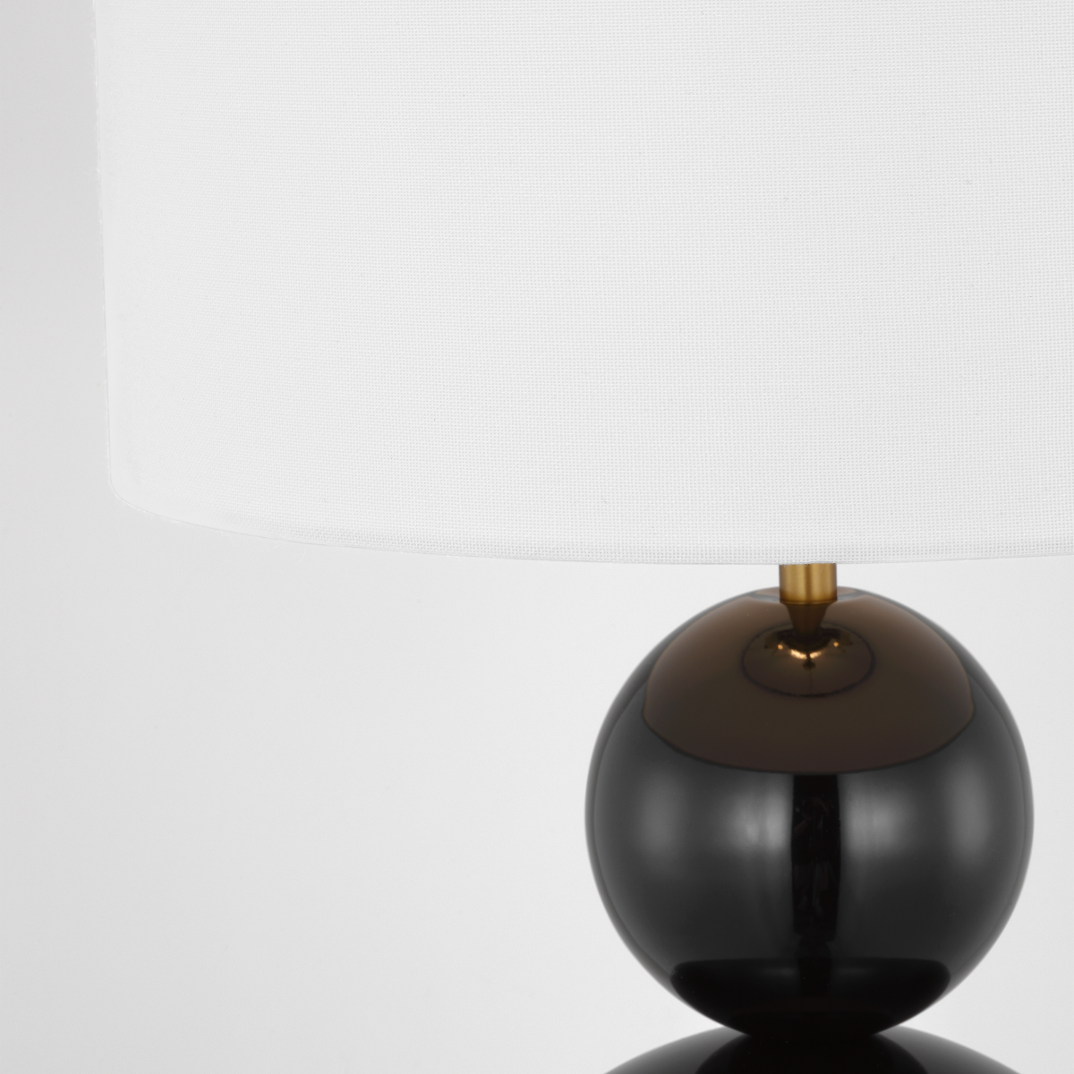 Suki Medium Table Lamp